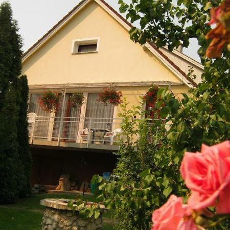 Naszaly Kapuja Vendeghaz Daire Kosd Dış mekan fotoğraf